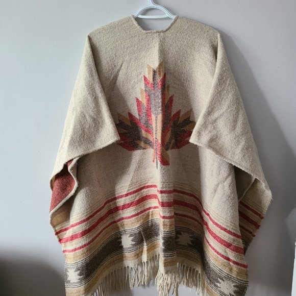 Roots Accessories - Roots Canadiana Wrap